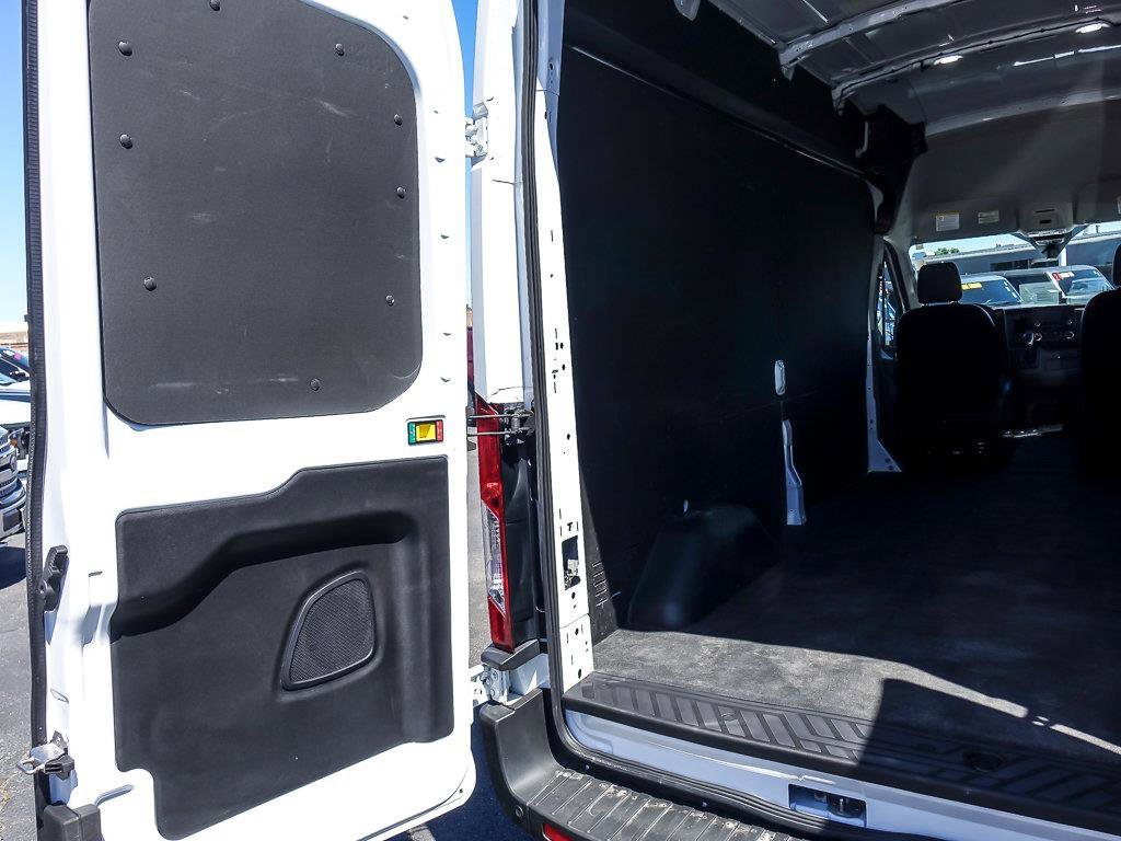 Used 2025 Oxford White Ford Base image 24