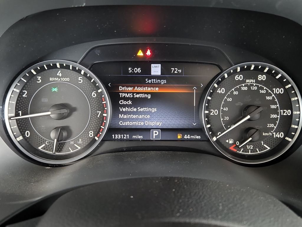 Used 2022 Red Nissan Platinum image 30