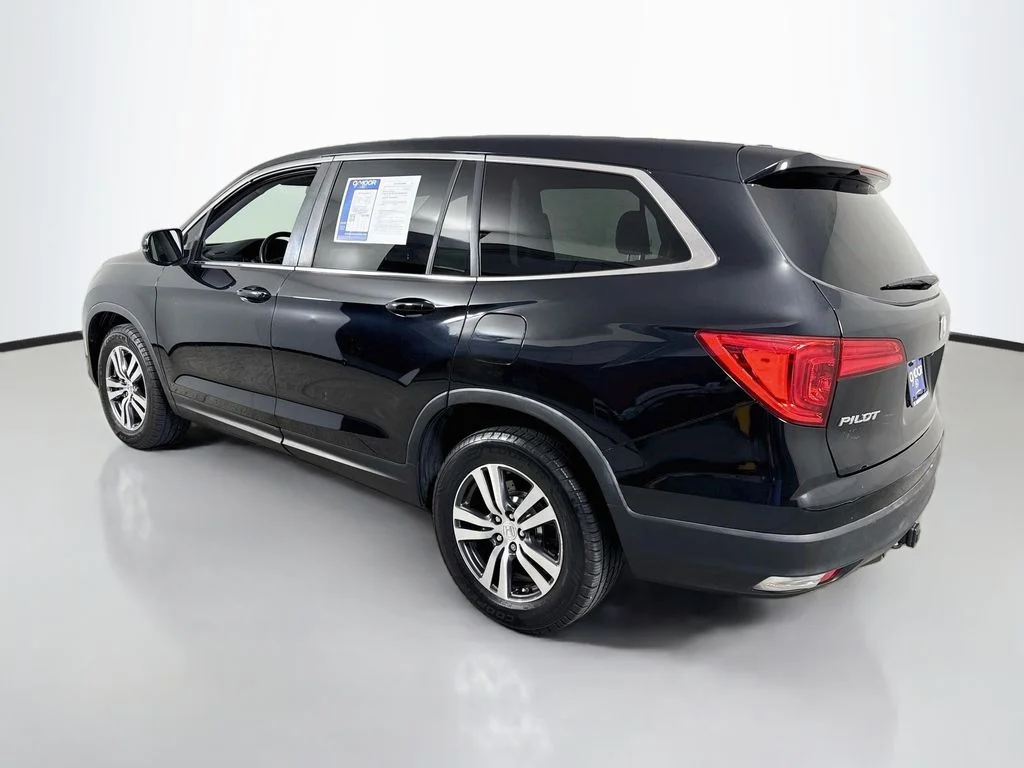 Used 2016 Crystal Black Pearl Honda EX-L image 5
