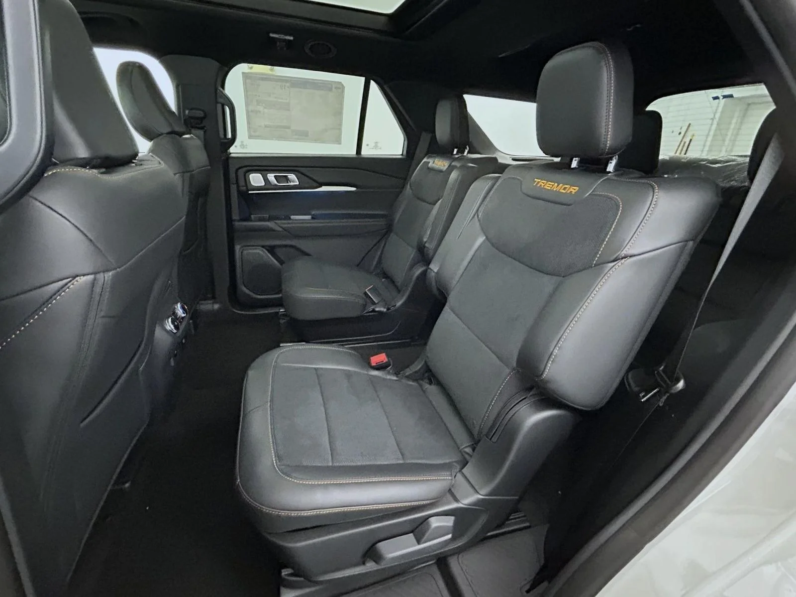 New 2026 White Ford Tremor image 21