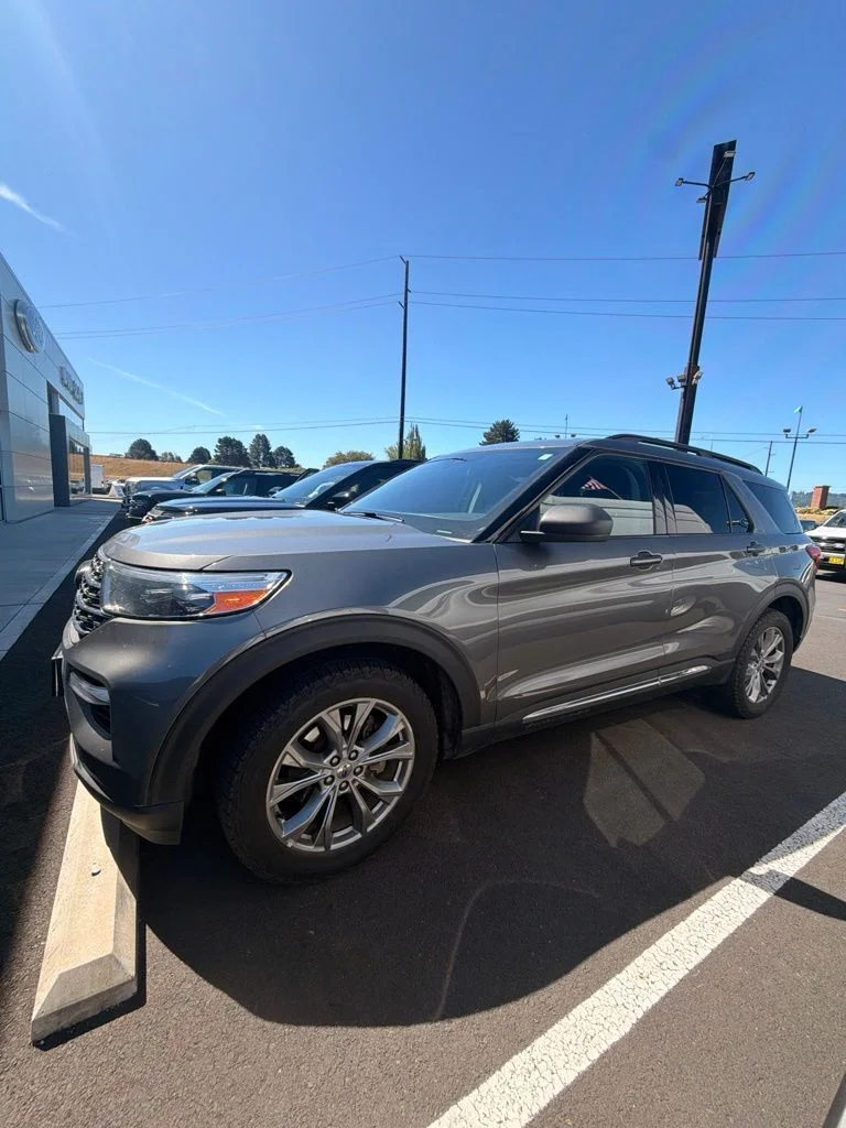 Used 2022 Gray Ford XLT image 8