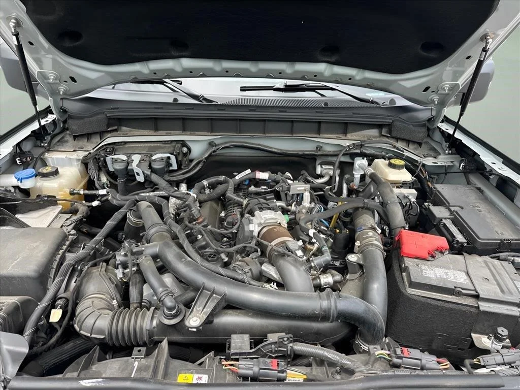 Used 2023 Cactus Gray Ford Wildtrak image 30