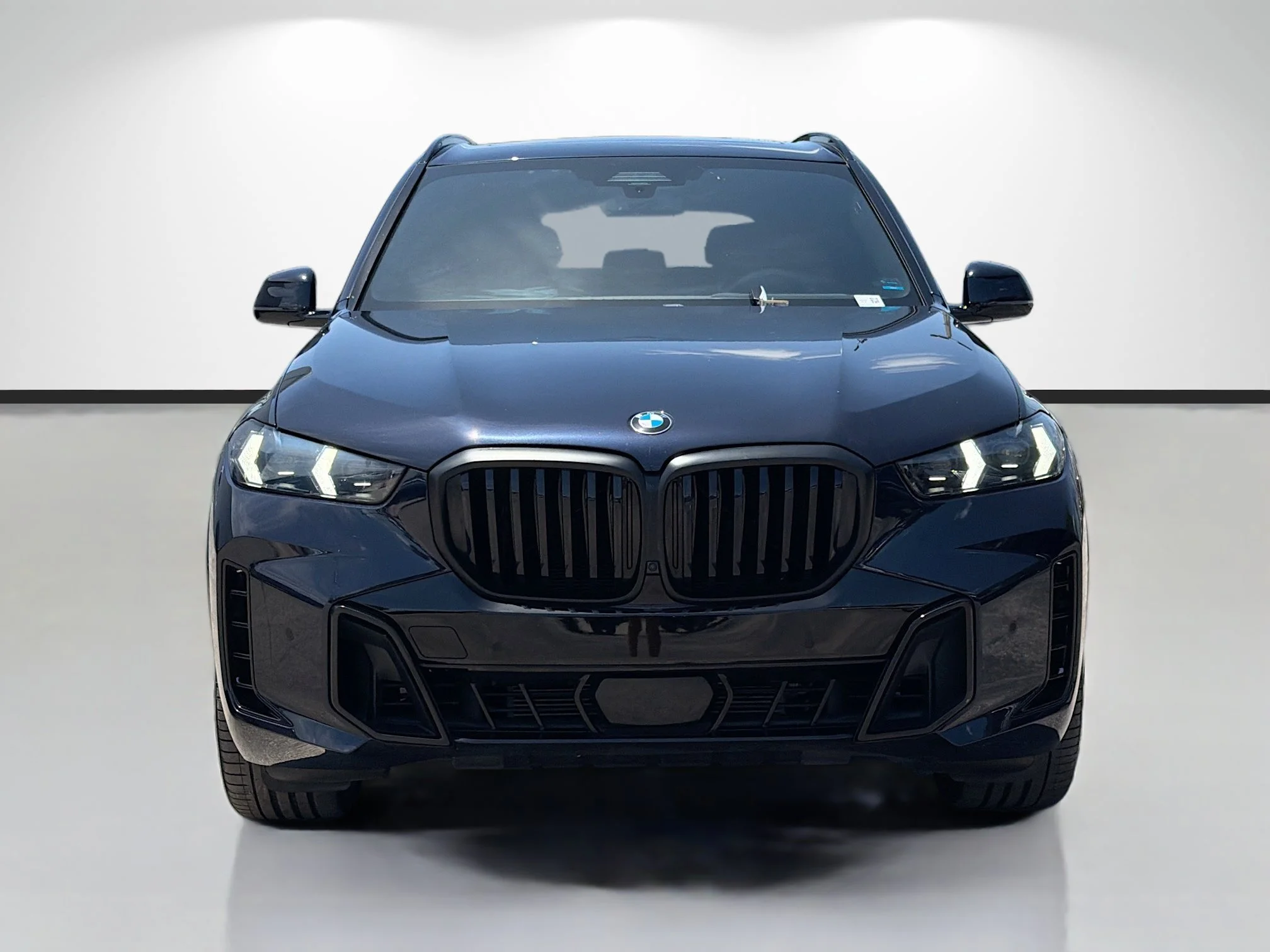 Certified Used 2025 Carbon Black Metallic BMW xDrive40i image 8