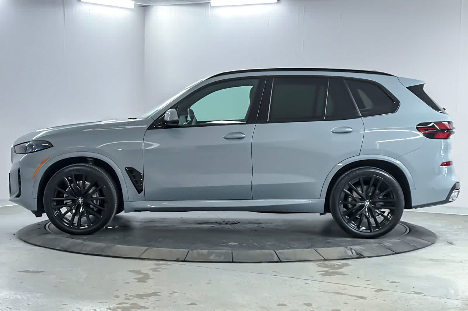 New 2026 Brooklyn Grey Metallic BMW xDrive40i image 5