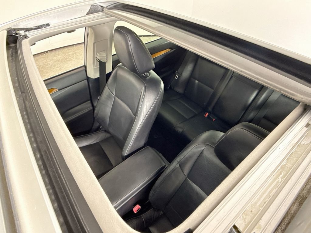 Used 2013 Silver Lining Metallic Lexus Hybrid image 3