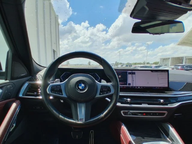 Used 2025 White BMW xDrive40i image 15
