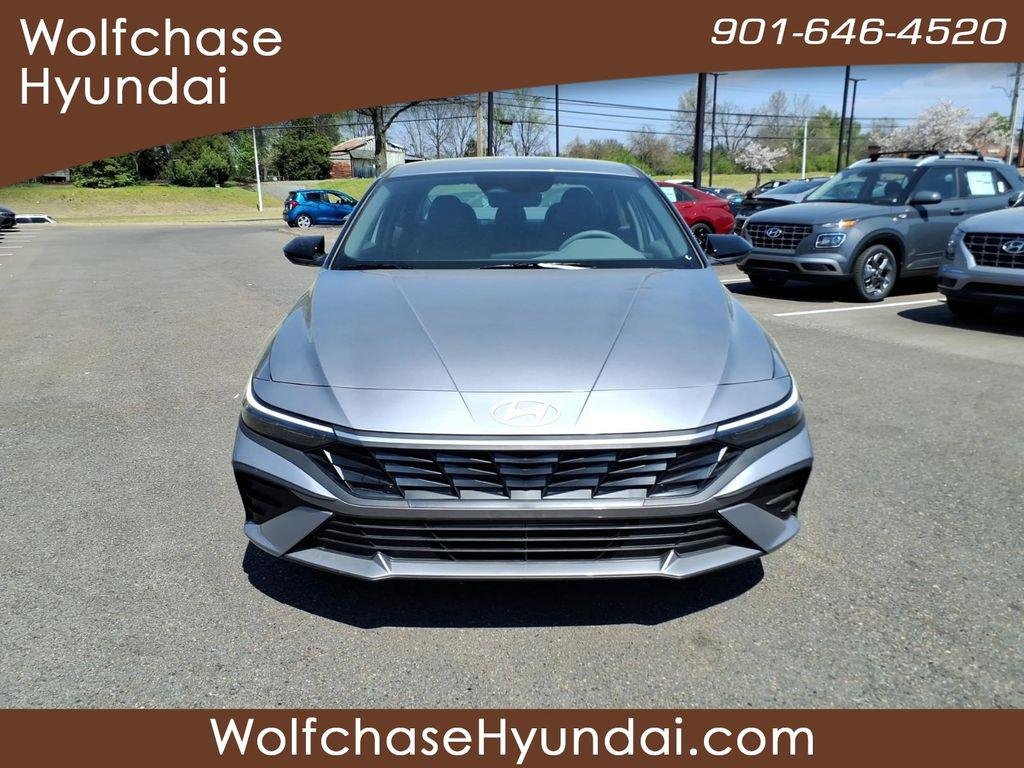 New 2026 Silver Hyundai SEL Sport image 8