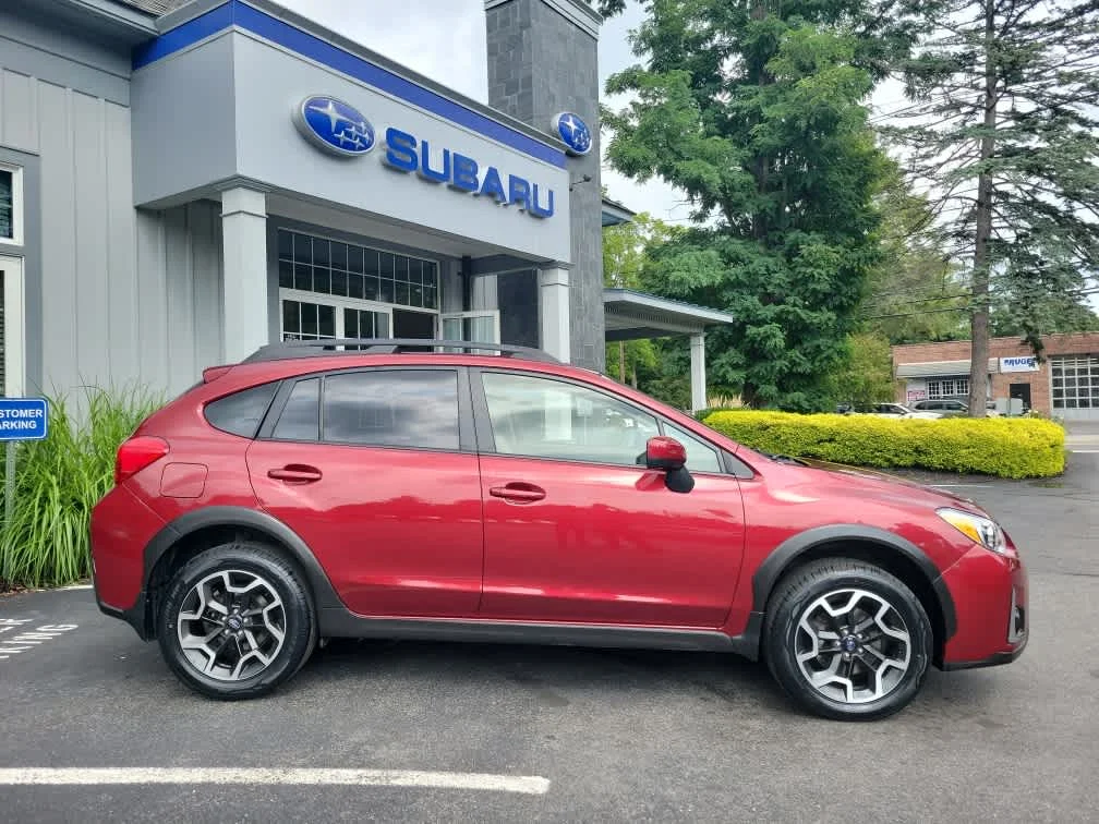 Used 2016 Venetian Red Pearl Subaru Premium image 2