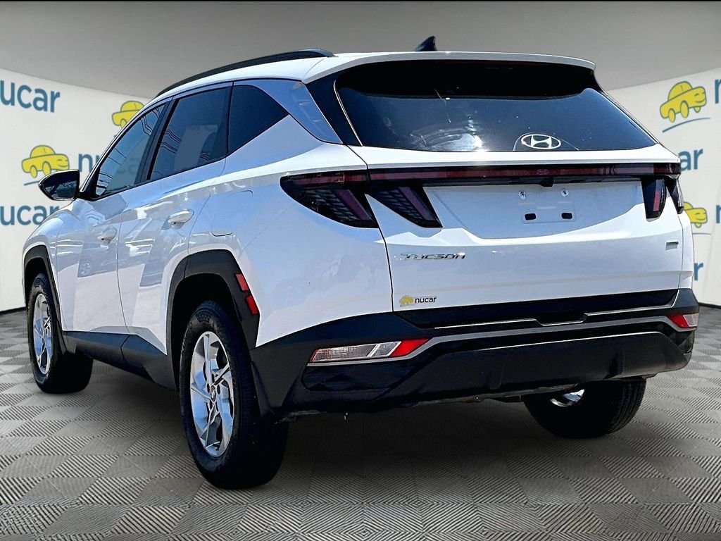 Used 2023 White Hyundai SEL image 4