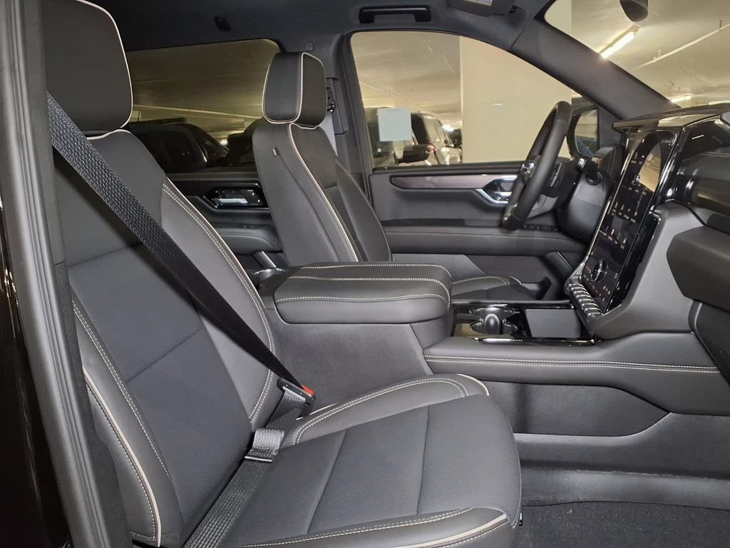 2026 GMC Yukon XL Elevation - Photo 6