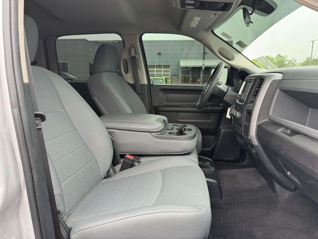 Used 2018 Silver Ram Tradesman image 13