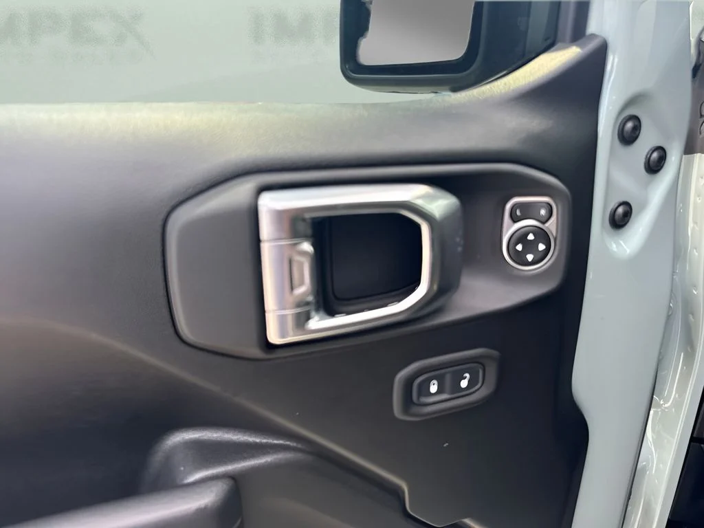 Used 2023 Gray Jeep Rubicon image 24