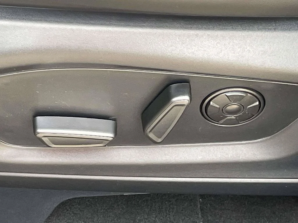 New 2026 Star White Metallic Tri-Coat Ford Tremor® image 14