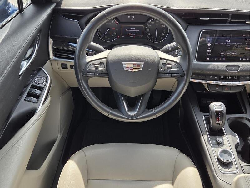 Used 2019 Atlantic Metallic CADILLAC FWD 4DR LUXURY image 14