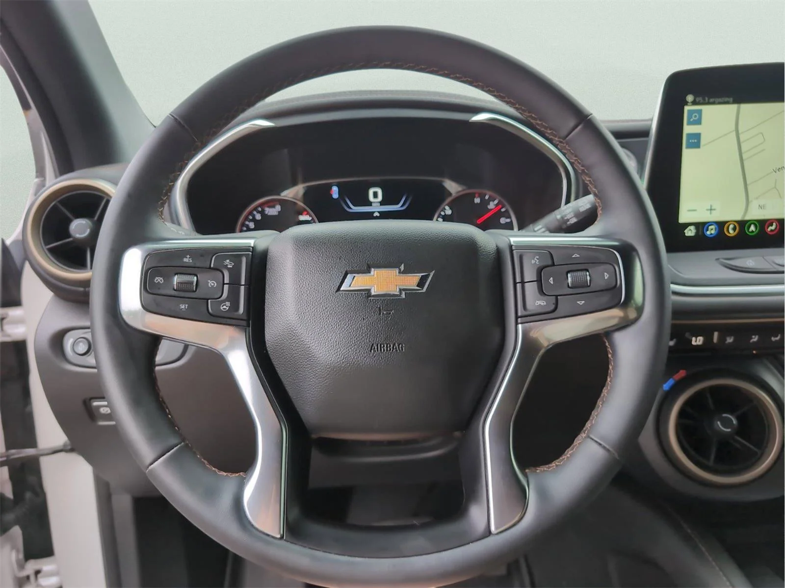 Used 2024 Iridescent Pearl Tricoat Chevrolet Premier image 26