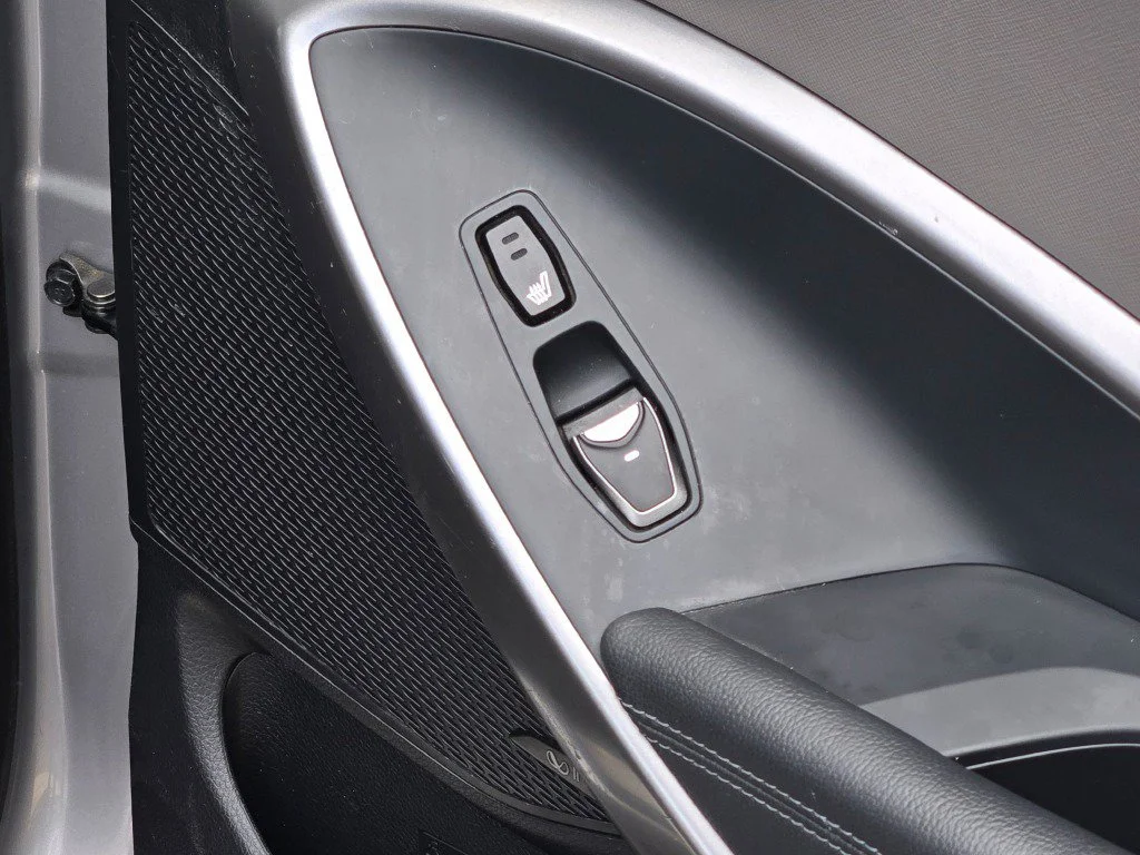 Used 2016 Gray Hyundai Limited image 9