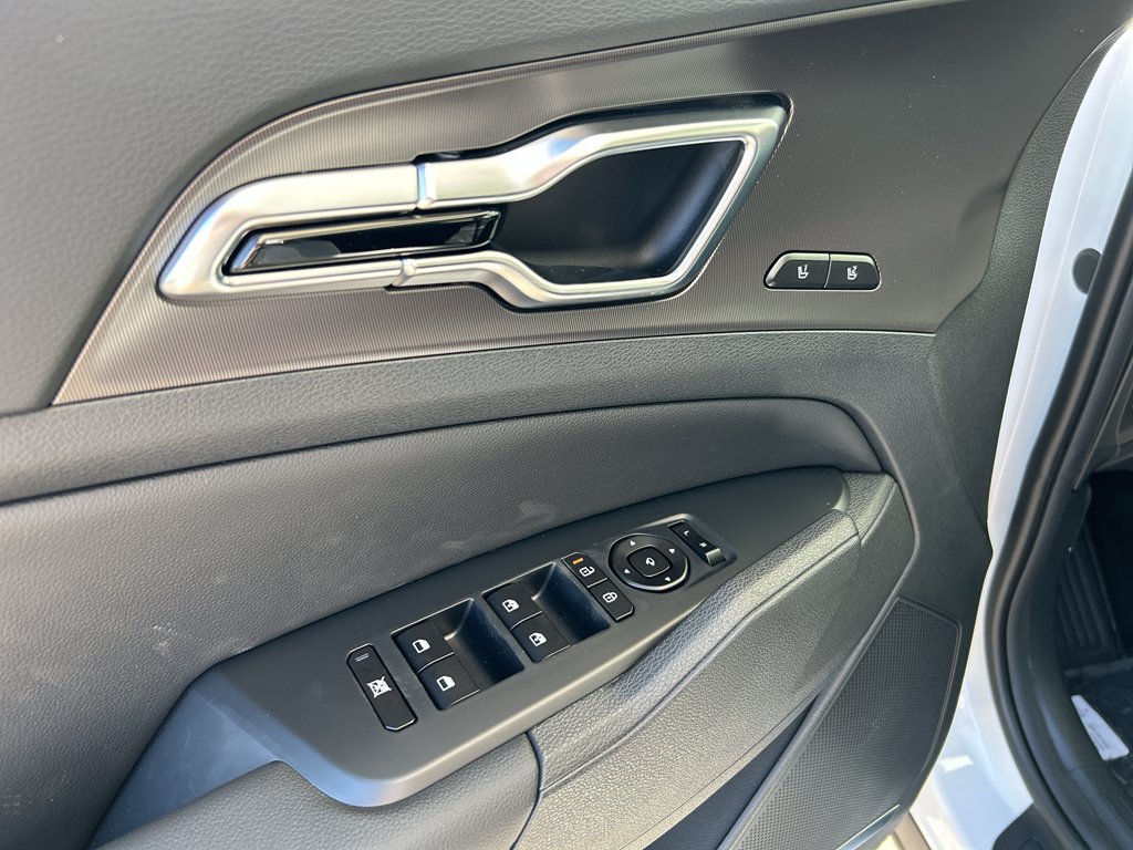 New 2026 Glacial White Pearl Kia SX Prestige image 17