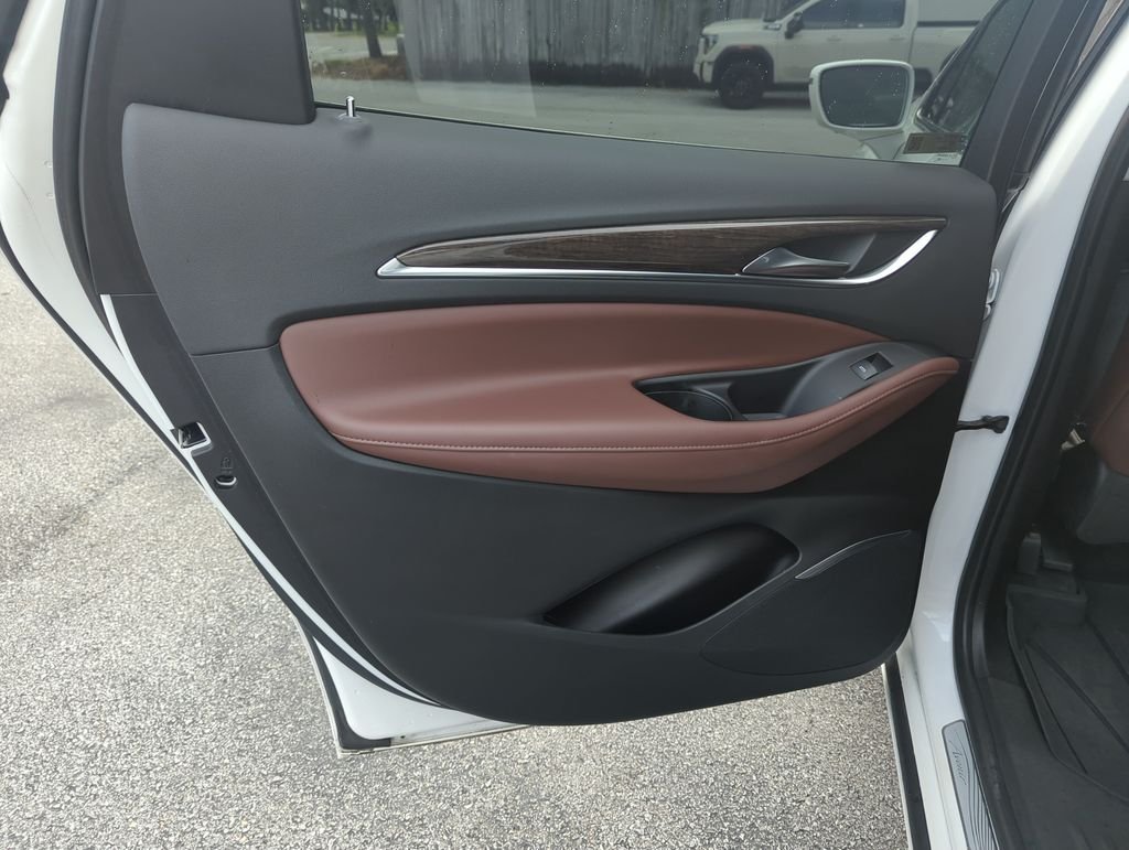 Used 2020 White Buick Avenir image 30
