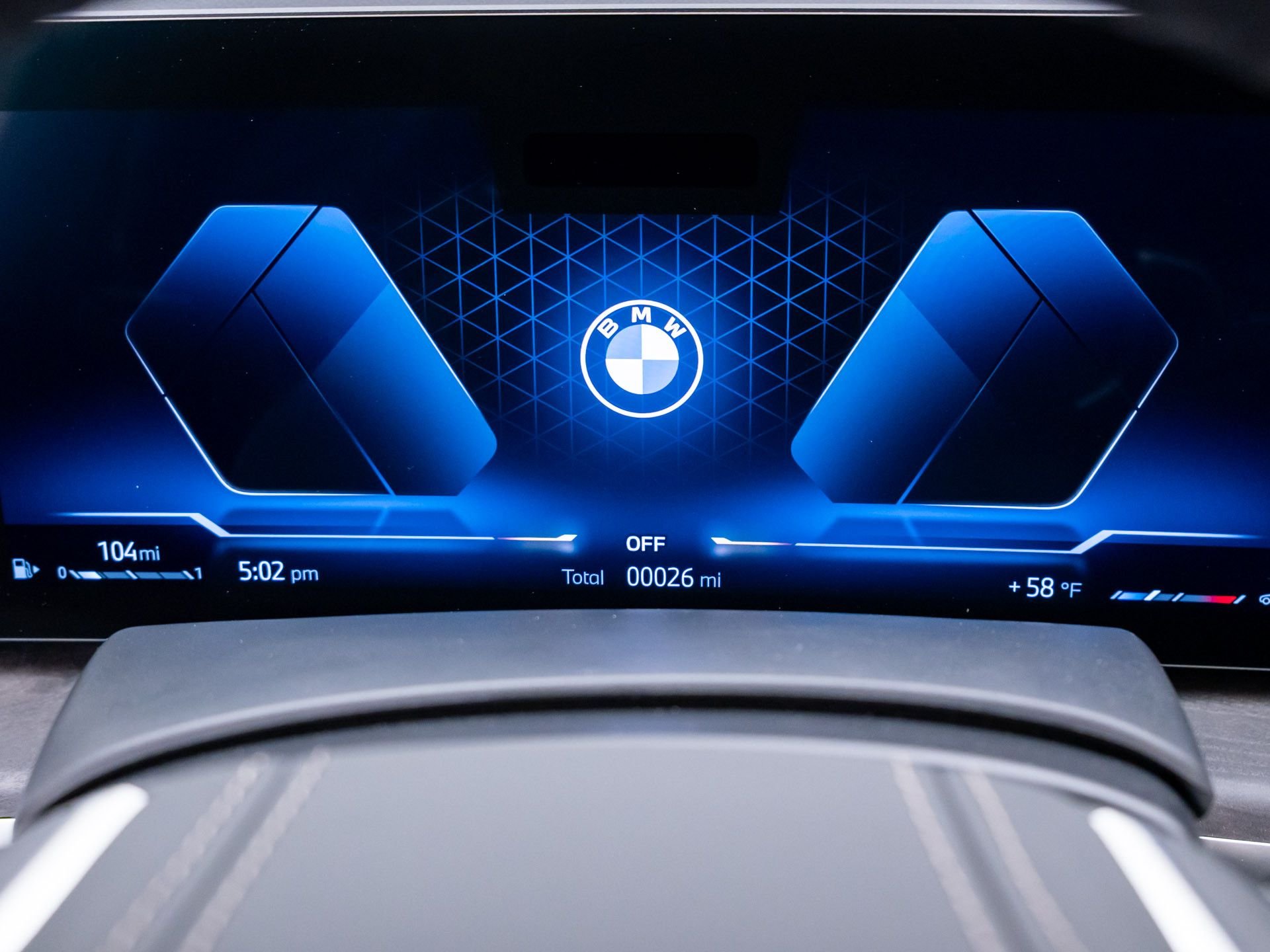 New 2026 Mineral White Metallic BMW xDrive40i image 24