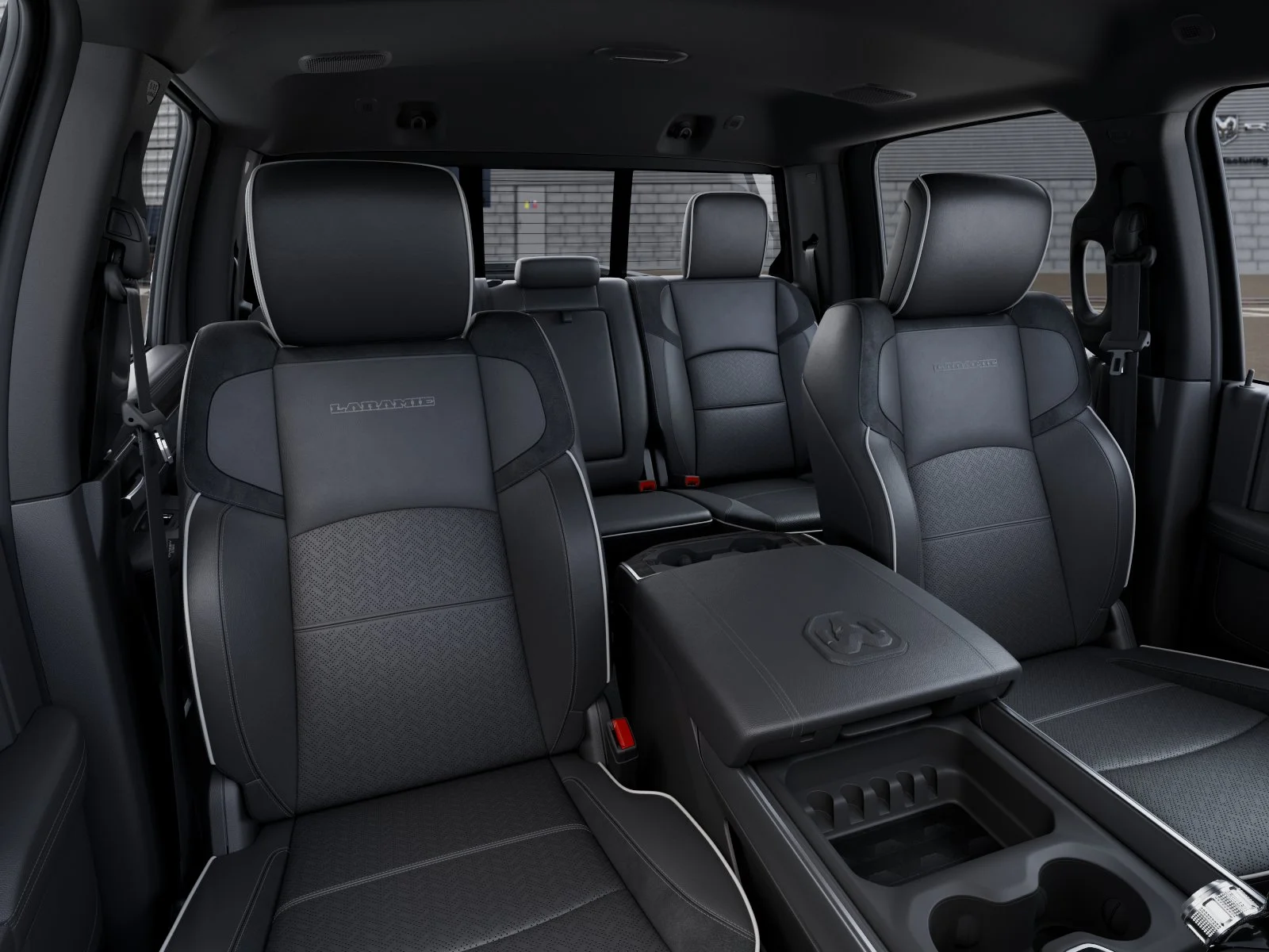 New 2026 Diamond Black Crystal Pearl-Coat Exterior Paint RAM Laramie image 9