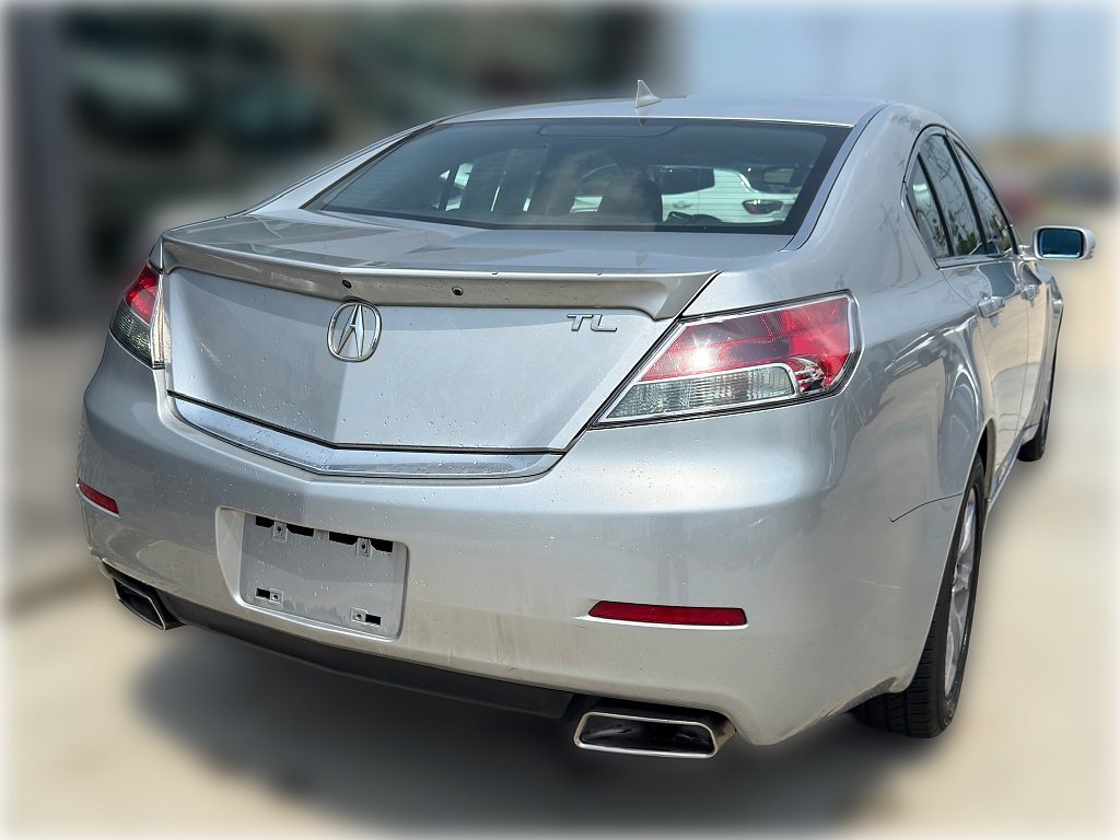 Used 2013 SILVER Acura w/Tech image 5
