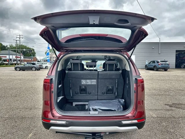 Used 2023 Red Kia LX Seat Package image 21