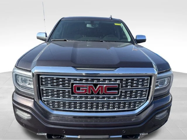 Used 2016 IRIDIUM METALLIC GMC Denali image 9