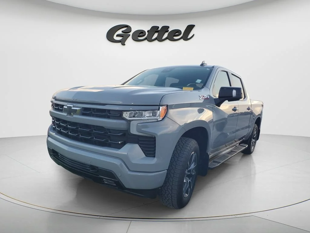 Used 2025 Slate Gray Metallic Chevrolet RST image 1