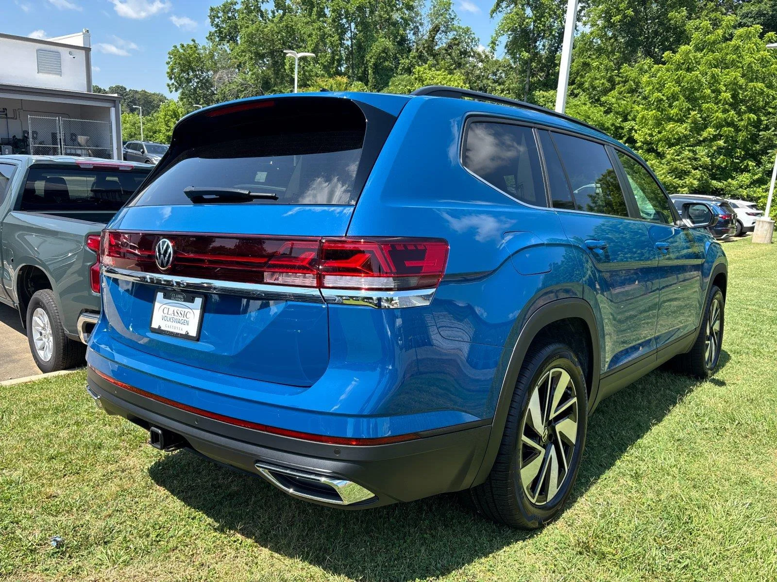 New 2026 mountain lake blue metallic VOLKSWAGEN  image 4