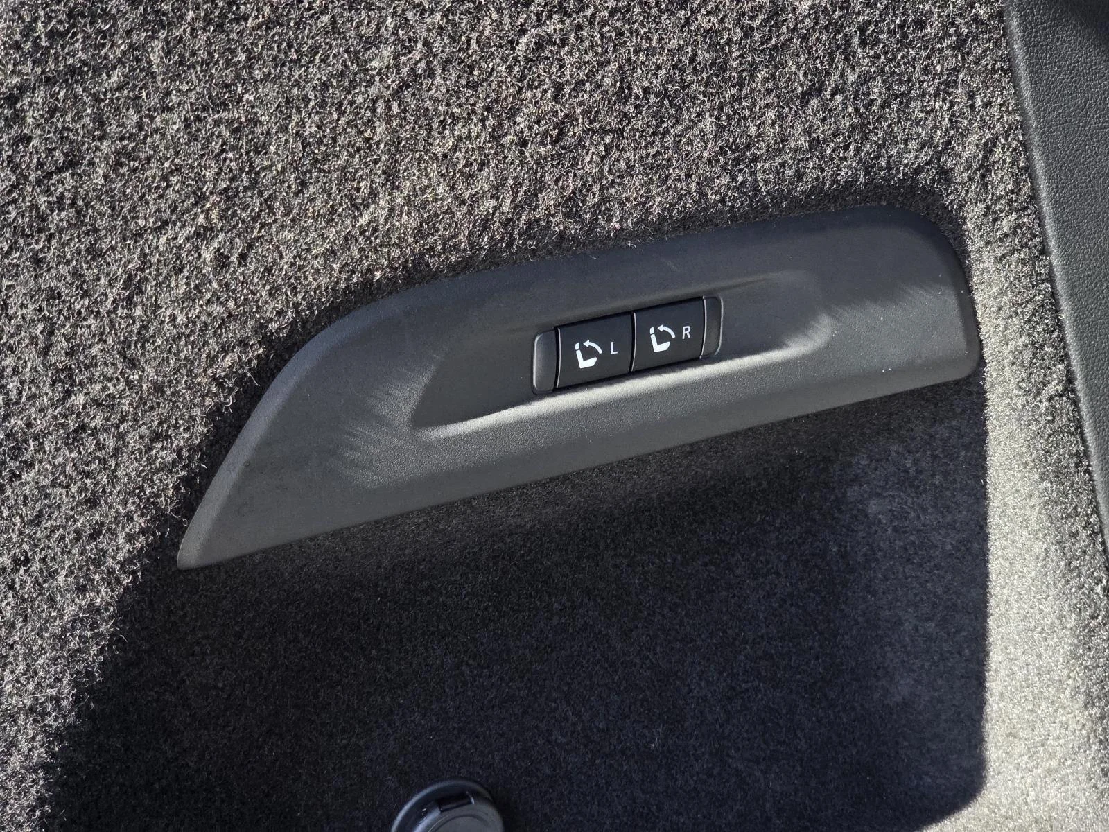 Used 2025 Harbor Gray INFINITI SENSORY image 13