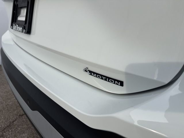 New 2026 Pure White Volkswagen 2.0T SE image 7