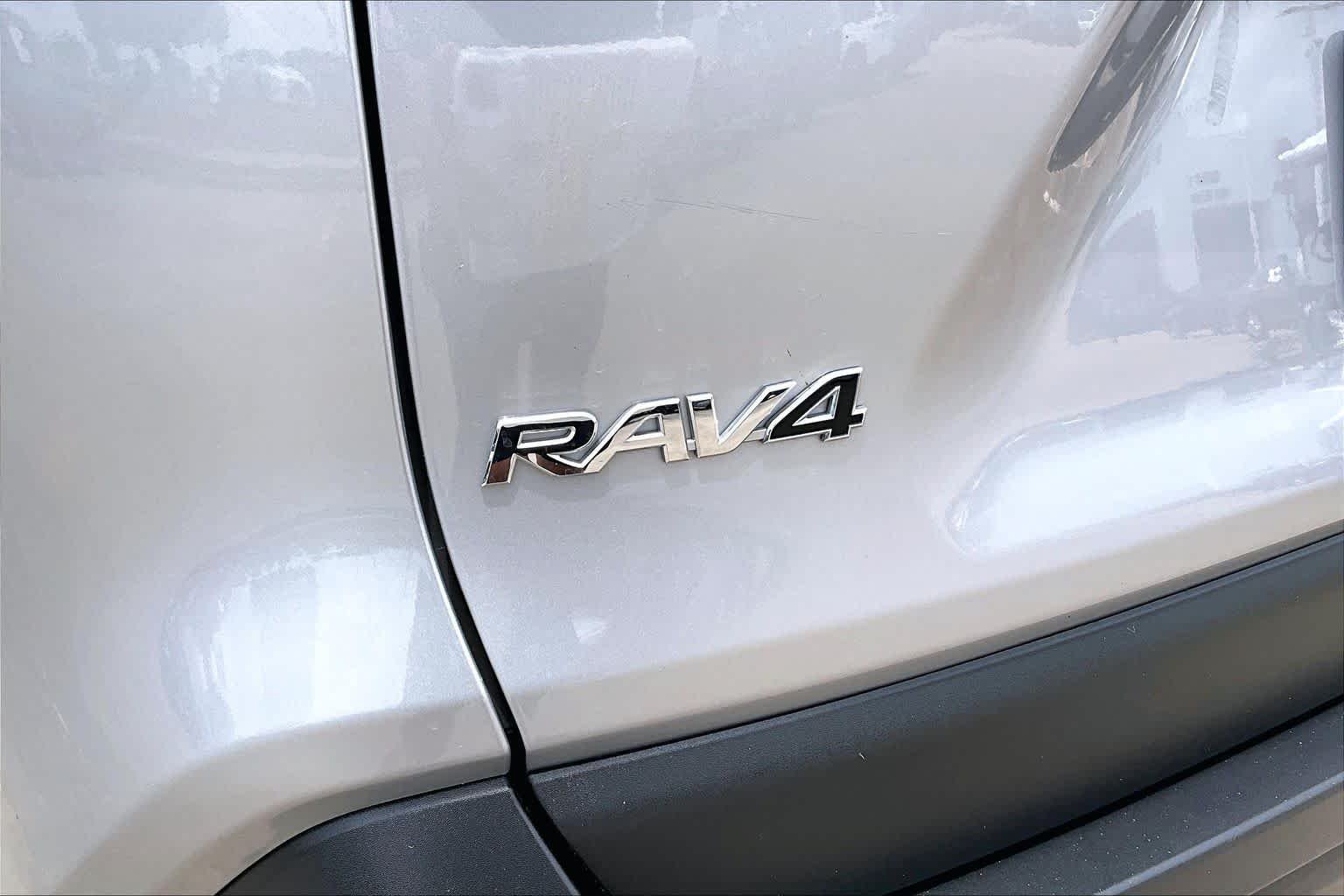 Certified Used 2025 Silver Sky Metallic Toyota XLE image 30