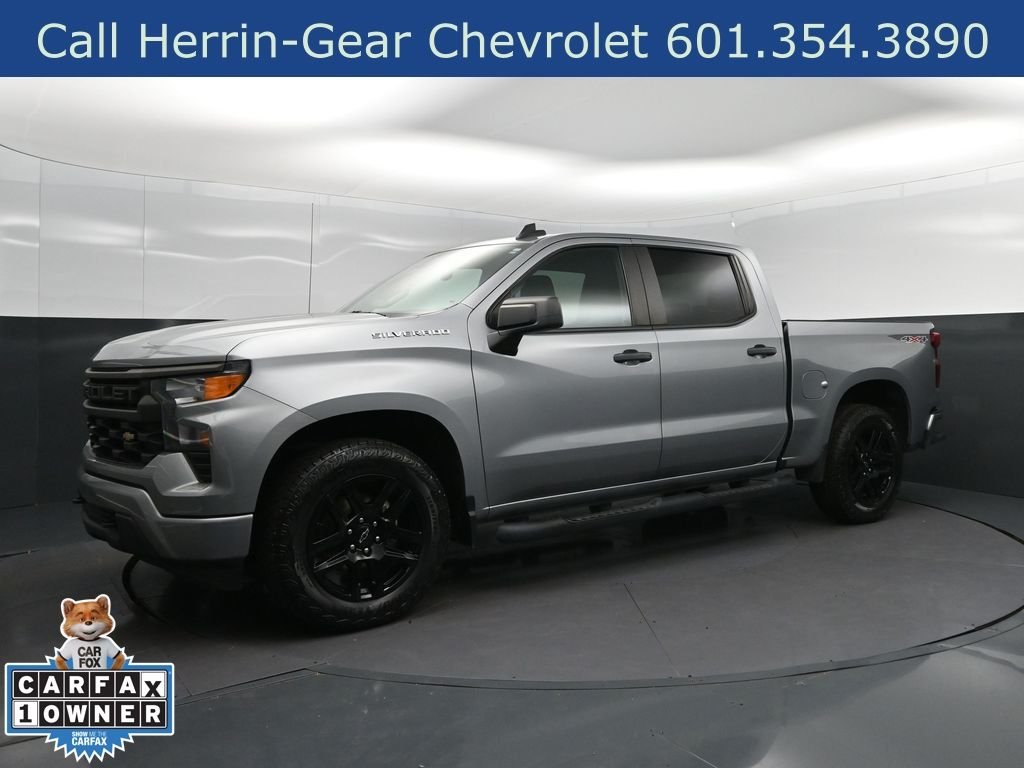 Used 2023 Gray Chevrolet Custom image 3