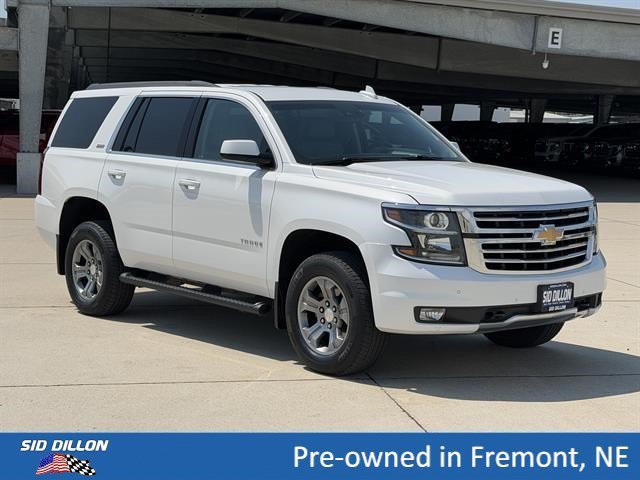 Used 2018 IRIDESCENT PEARL TRICOAT Chevrolet LT image 2