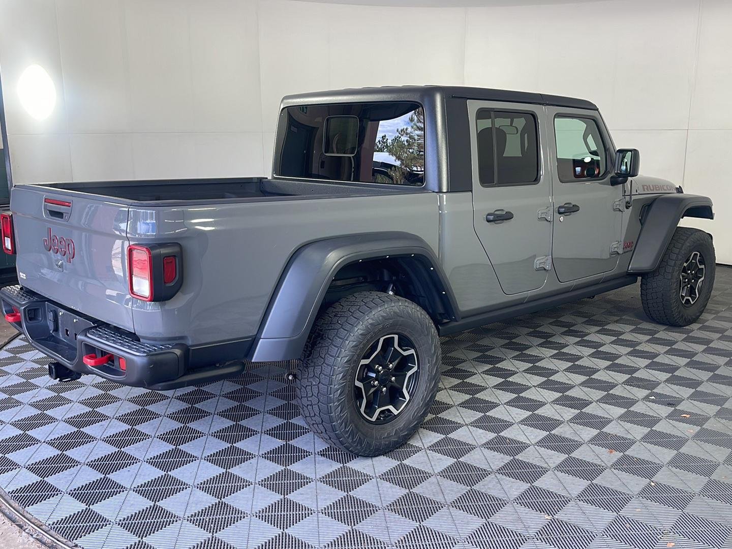 Used 2021 Sting-Gray Clearcoat Jeep Rubicon image 6