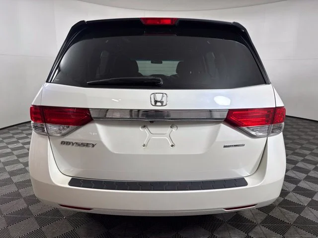 Used 2016 White Honda SE image 24