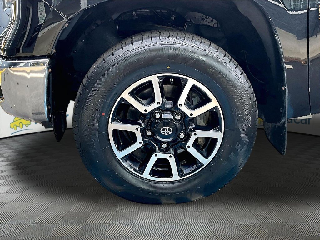 Used 2021 Black Toyota SR5 image 29