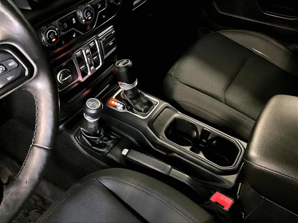 Used 2019 Blue Jeep Unlimited Sport S image 21