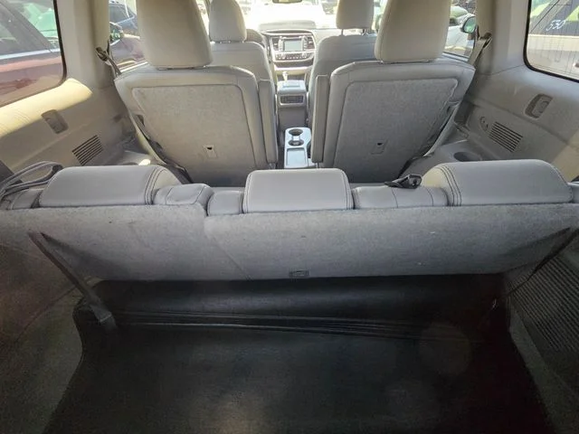 Used 2015 Shoreline Mist Toyota Limited Platinum V6 image 17