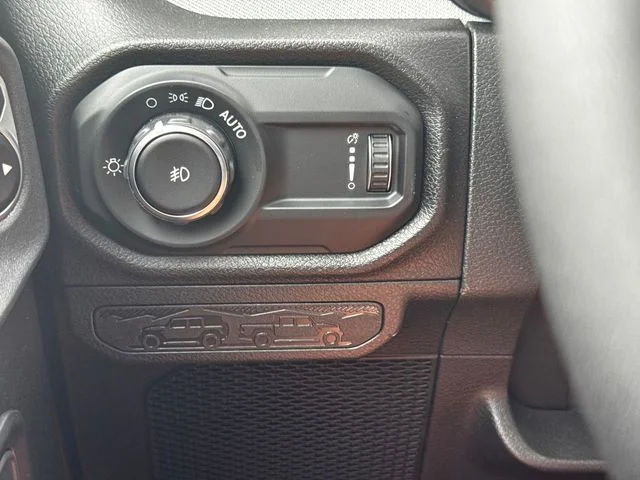 New 2026 Goldilocks Exterior Paint Jeep Sport S image 23