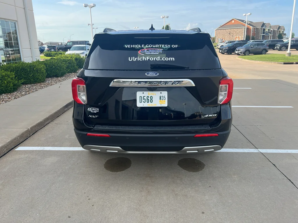 Used 2024 Agate Black Metallic Ford XLT image 7