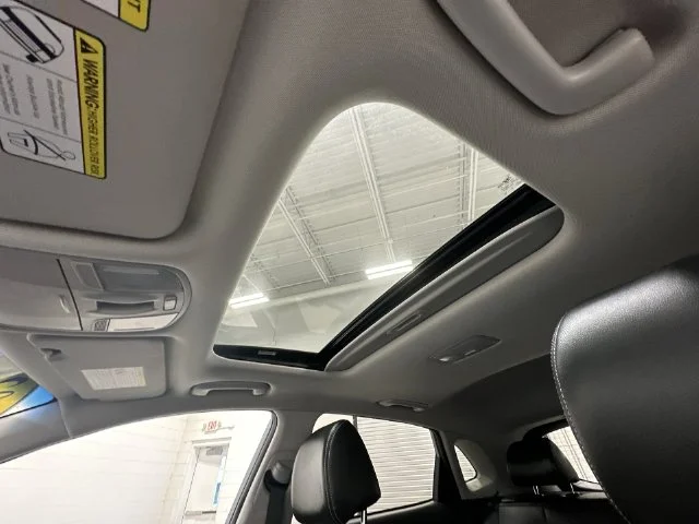 Used 2021 Silver Hyundai Limited image 20