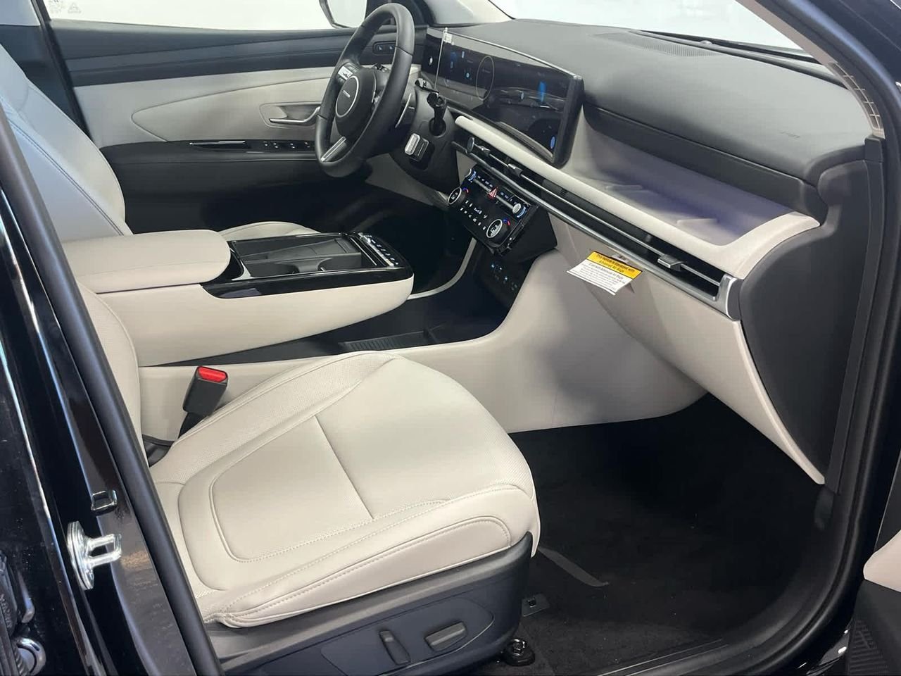 2025 Hyundai Tucson Limited - Photo 24