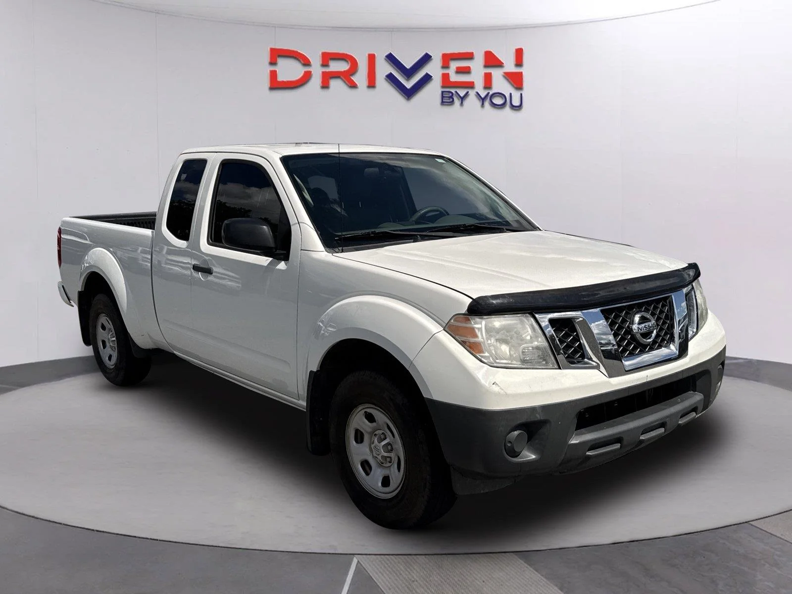 Used 2019 Glacier White Nissan S image 1