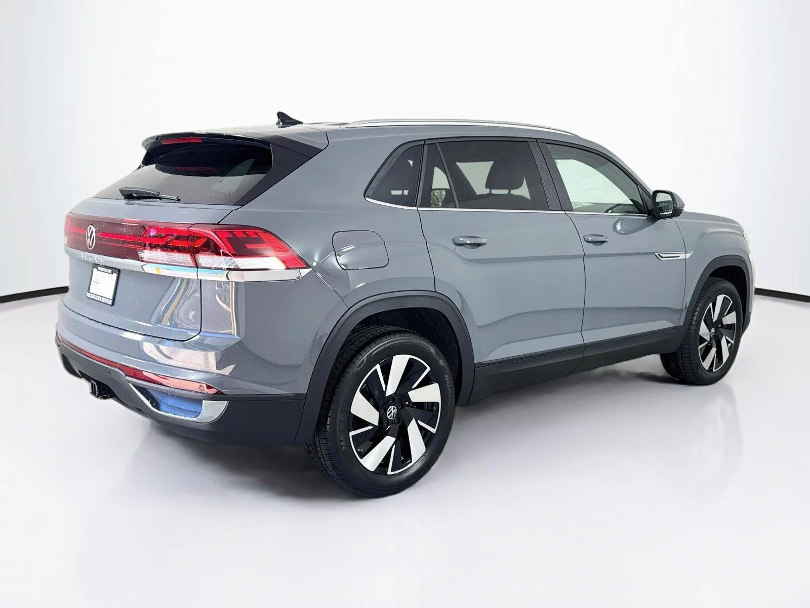 New 2026 Pure Gray Volkswagen 2.0T SE w/Technology image 2
