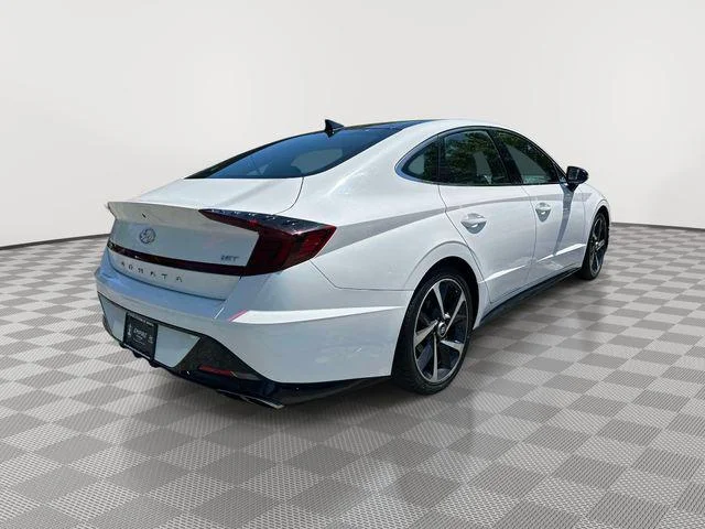 Used 2023 Serenity White Hyundai SEL Plus image 3