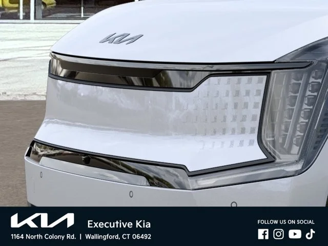 New 2026 White Kia Land image 12