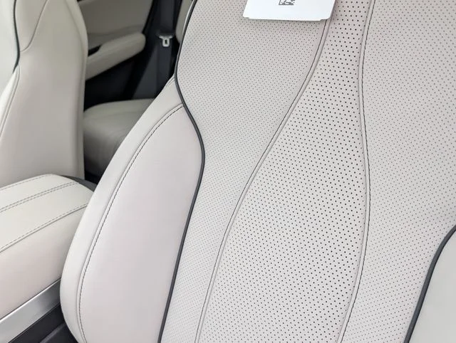 New 2026 Platinum White Pearl Acura w/Advance Package image 18
