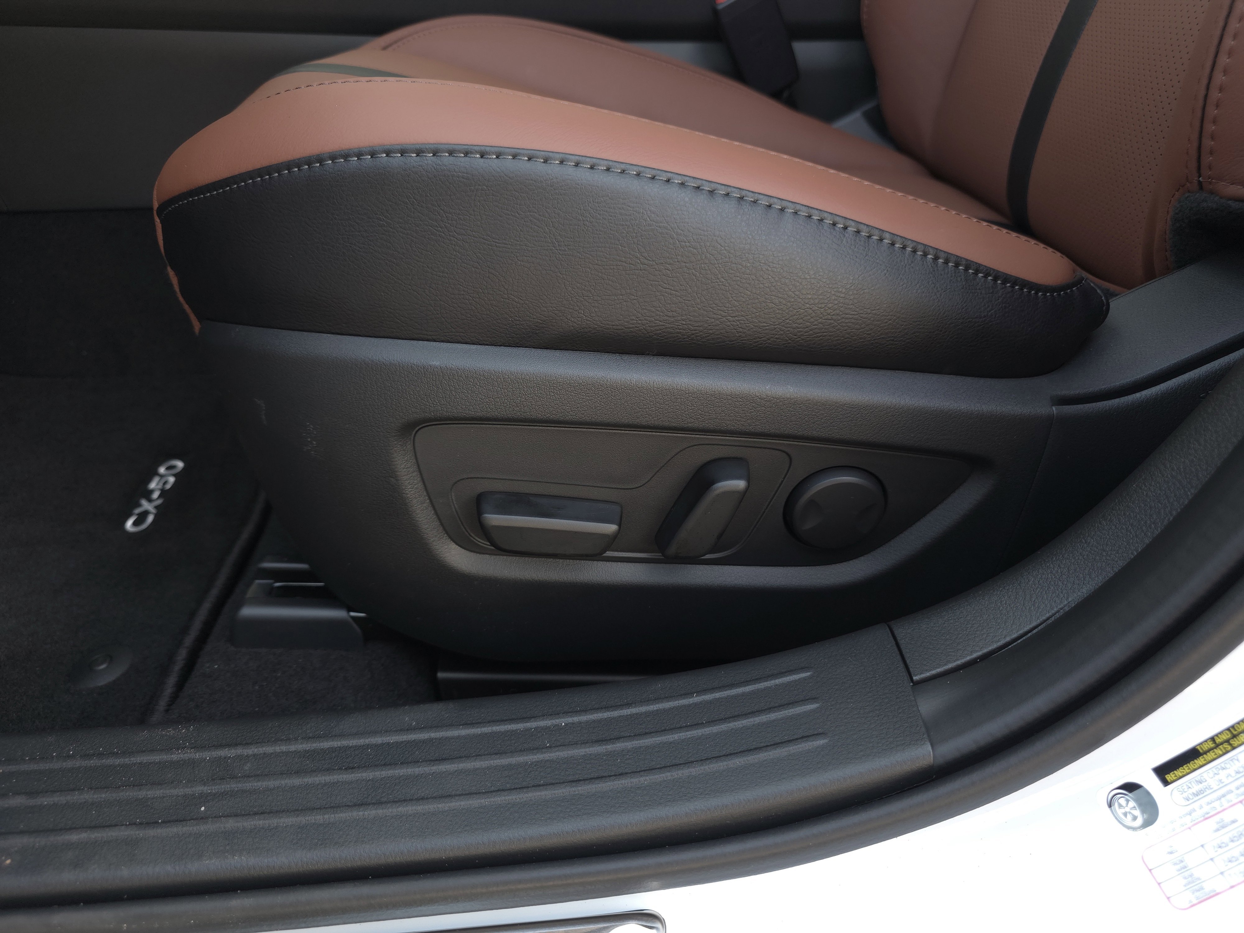 2026 Mazda CX-50 Premium Plus - Photo 10
