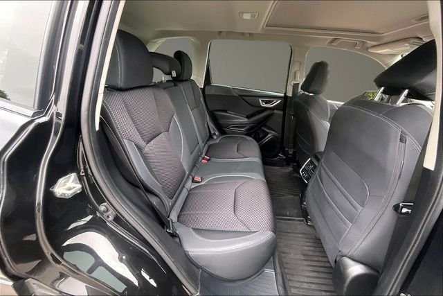 Used 2022 Black Subaru Premium image 25